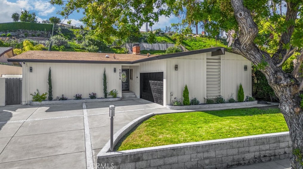 1856 Redondela Dr, Palos Verdes Estates, CA 90275-1037
