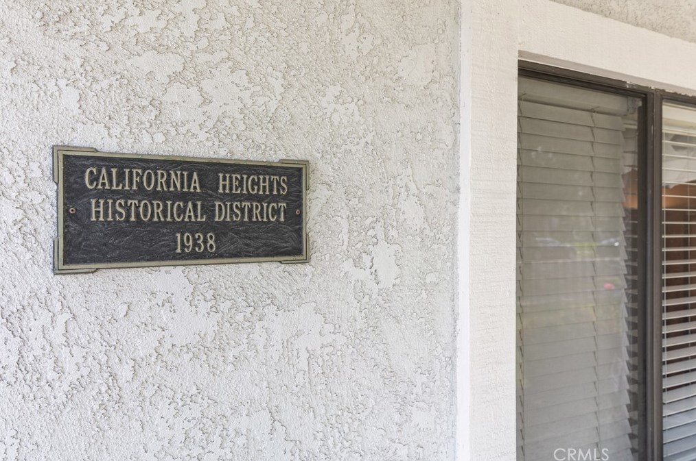 3636 Gardenia Ave, Long Beach, CA 90807