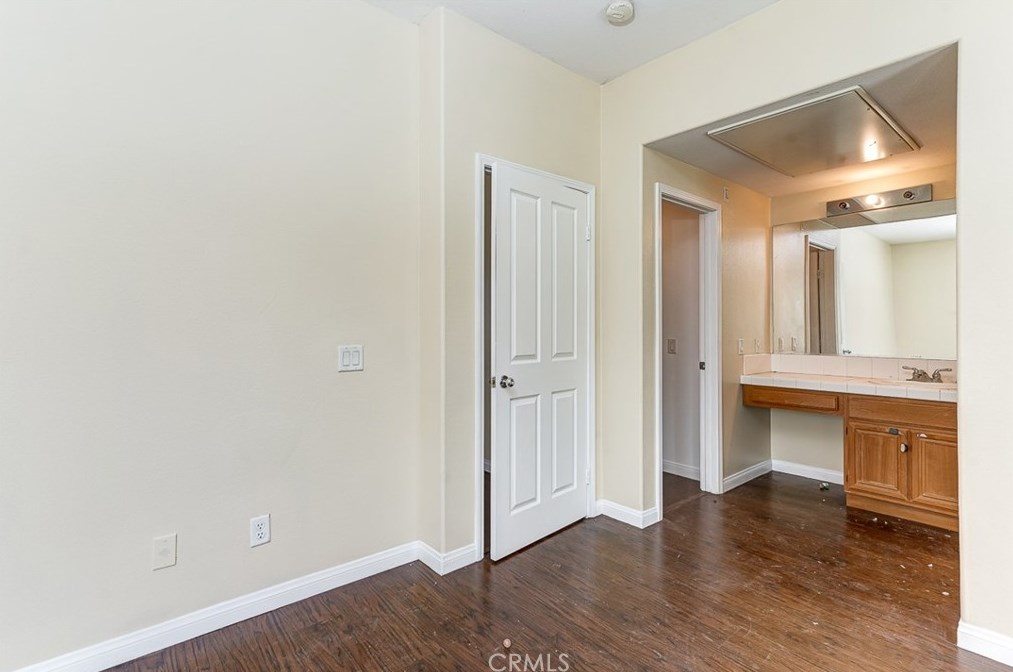 11147 Cornerstone Rd, Riverside CA  92503-0633 exterior