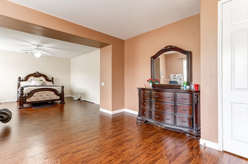 11147 Cornerstone Rd, Riverside CA  92503-0633 exterior
