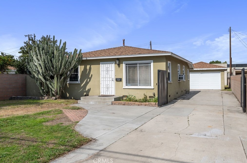 9211 Stewart And Gray Rd, Downey, CA 90241
