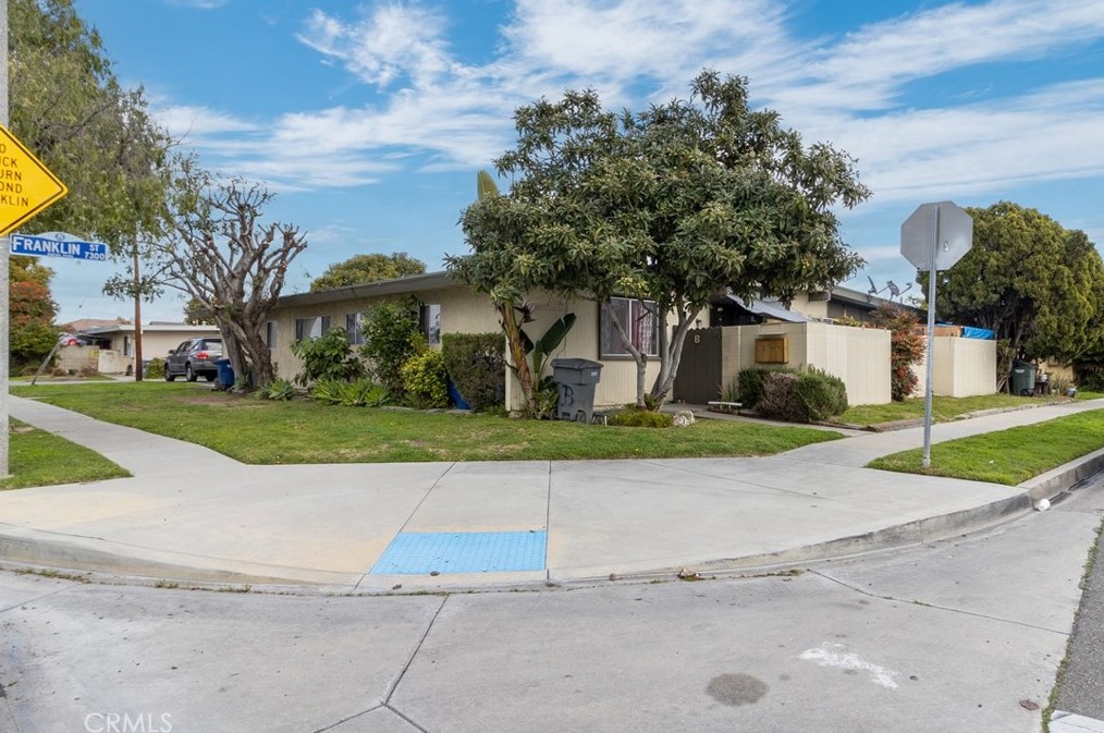 7351 Franklin St, Buena Park, CA 90621-1885