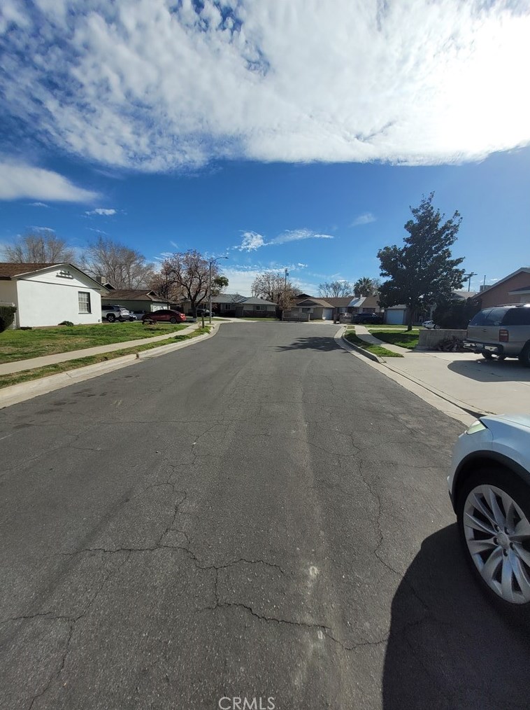 43865 Fig Ave, Lancaster CA  93534-5050 exterior