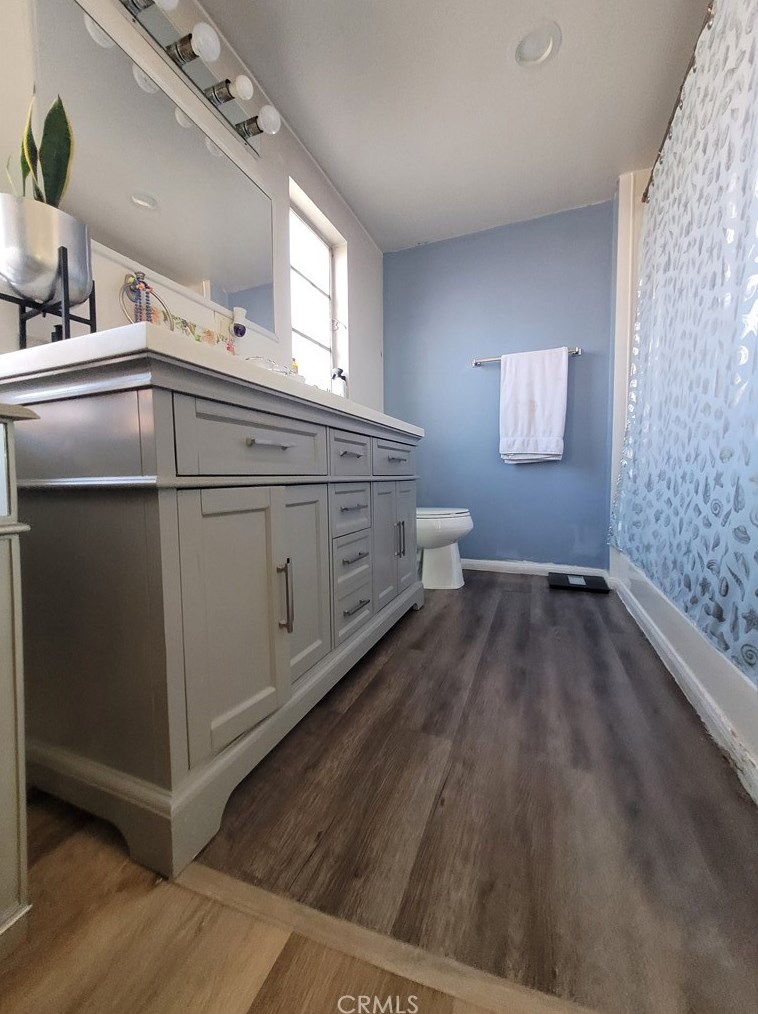 43865 Fig Ave, Lancaster CA  93534-5050 exterior