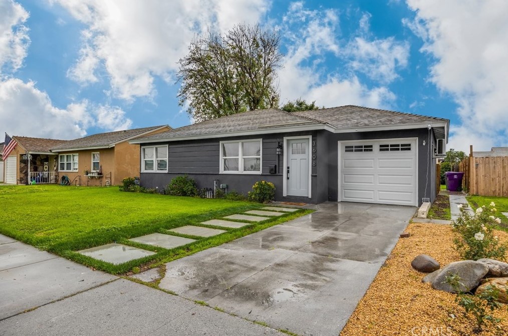 3608 Allington St, Long Beach, CA 90805-3904