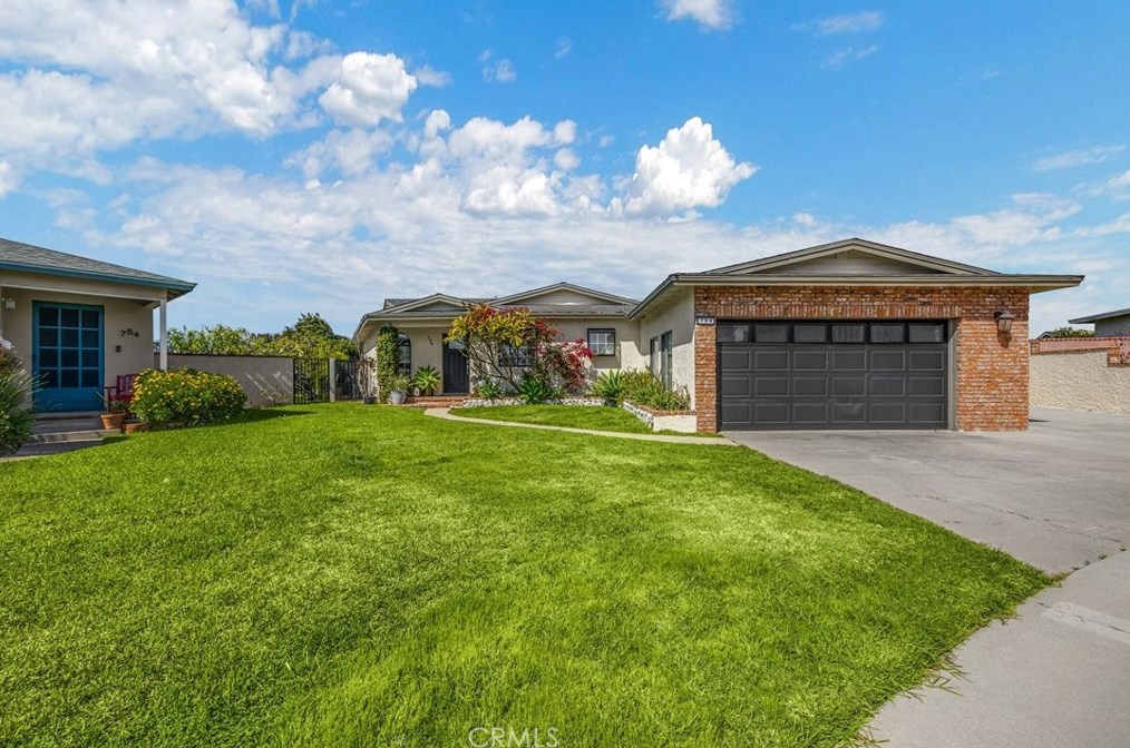 794 Shirley Dr, Orange CA  92867-7119 exterior