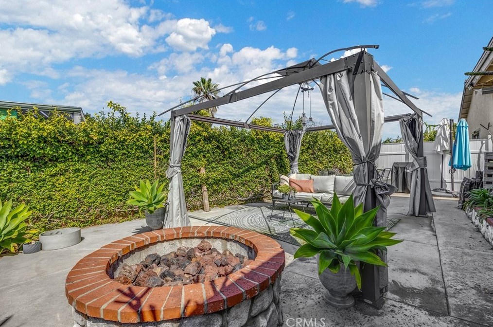 794 Shirley Dr, Orange CA  92867-7119 exterior