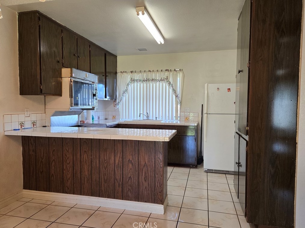 11646 176th St, Artesia, CA 90701