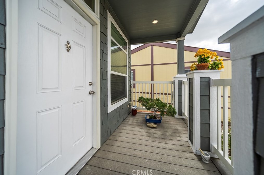 56 Maple Via, Anaheim CA  92801-1035 exterior