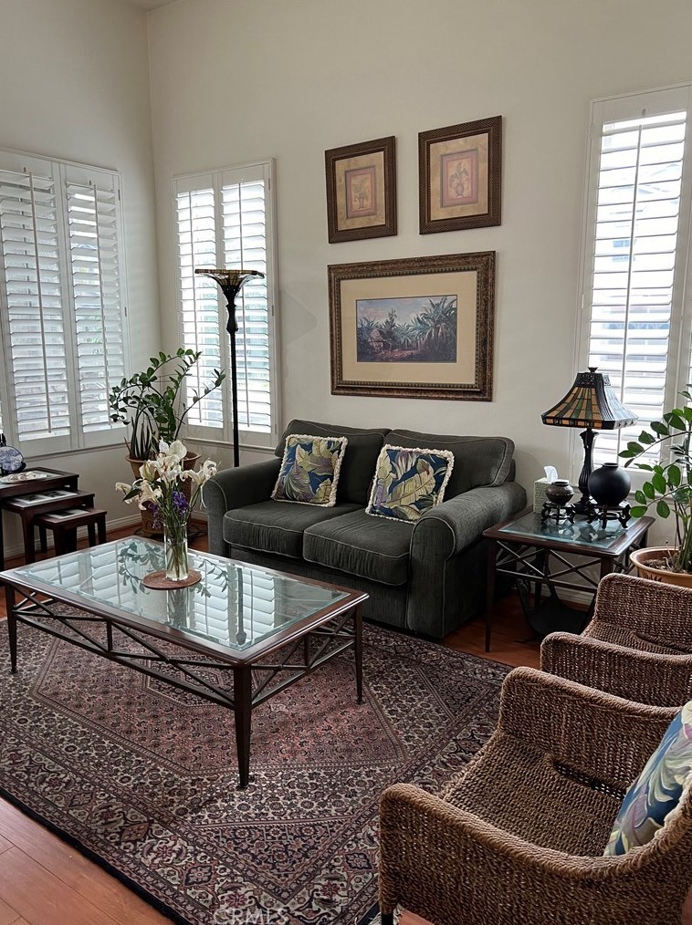 1343 Jacaranda Cir, Arcadia, CA 91006-6355