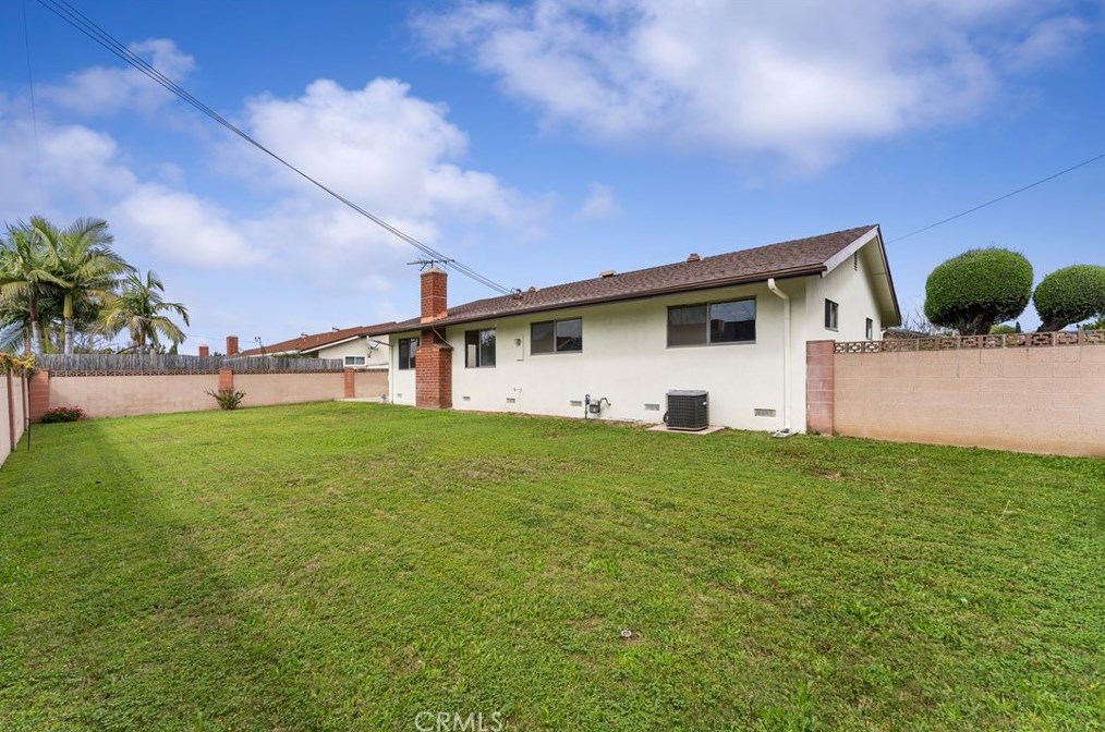 2456 Beechwood St, Orange CA  92865-2713 exterior