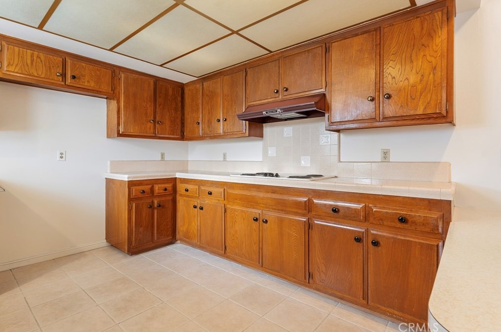 2456 Beechwood St, Orange CA  92865-2713 exterior