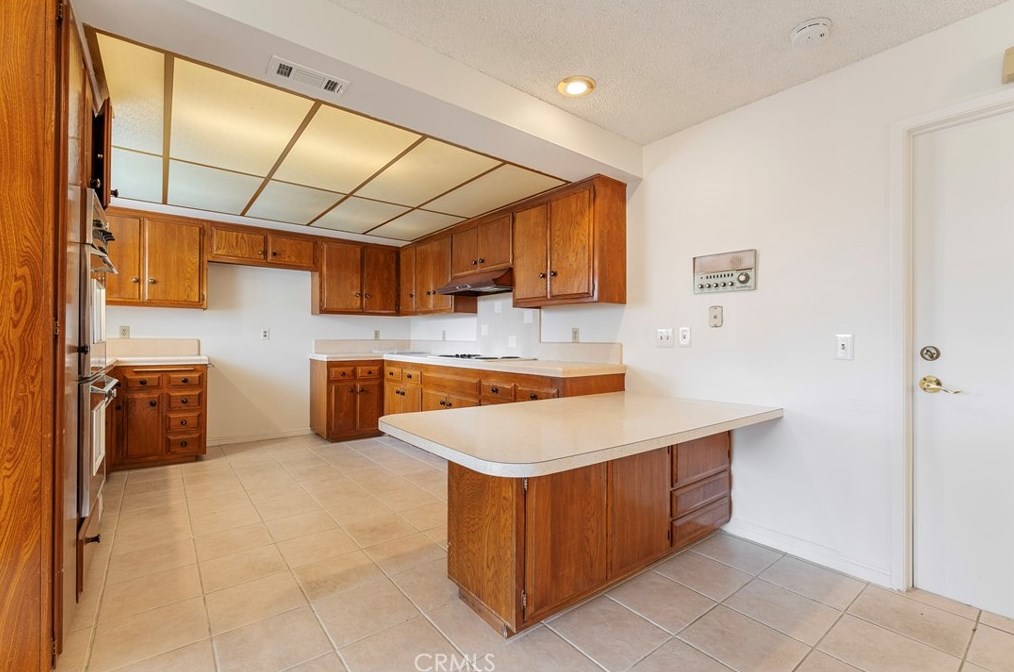 2456 Beechwood St, Orange CA  92865-2713 exterior