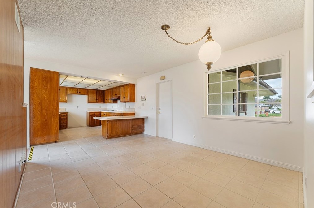 2456 Beechwood St, Orange CA  92865-2713 exterior