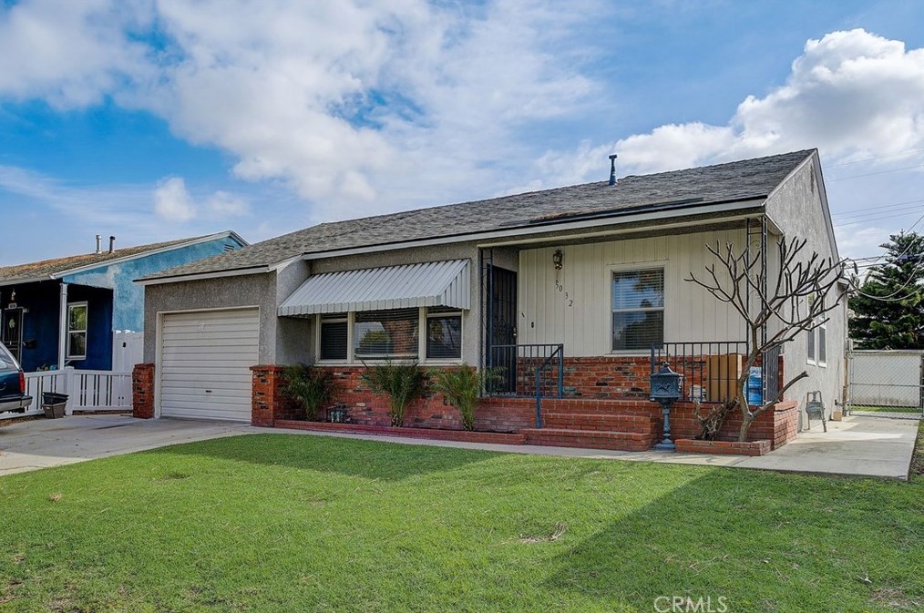5032 Premiere Ave, Lakewood CA  90712-2712 exterior