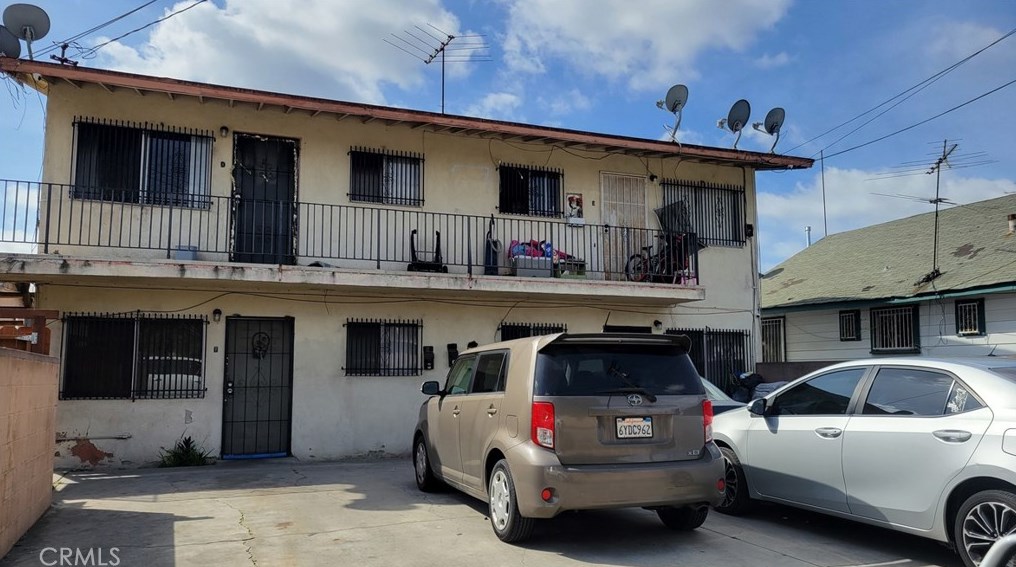 6221 Corona Ave, Bell, CA 90201
