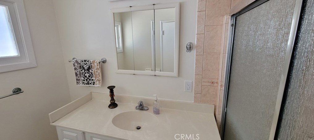 9412 Thistle Rd, Anaheim CA  92804-2332 exterior