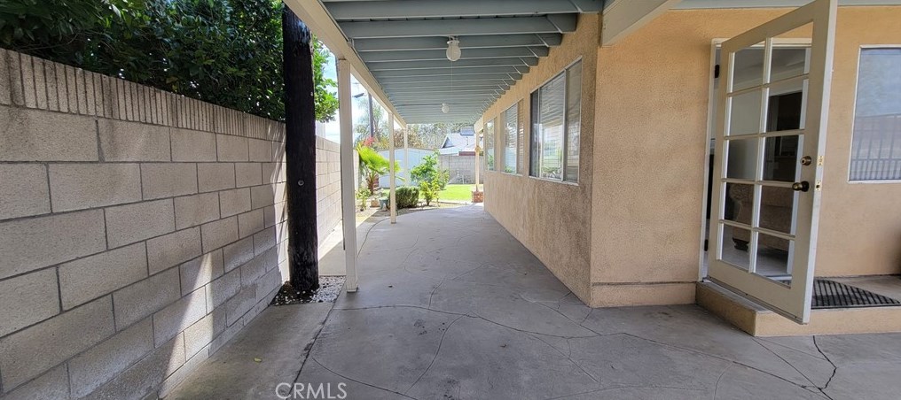 9412 Thistle Rd, Anaheim CA  92804-2332 exterior
