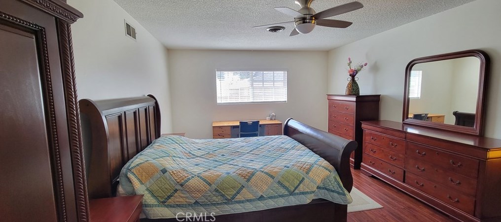 9412 Thistle Rd, Anaheim CA  92804-2332 exterior
