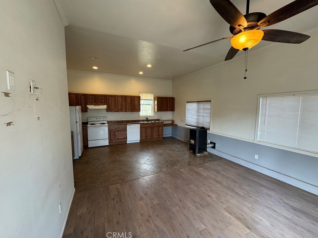 35255 Red Rover Mine Rd, Acton CA  93510-1173 exterior