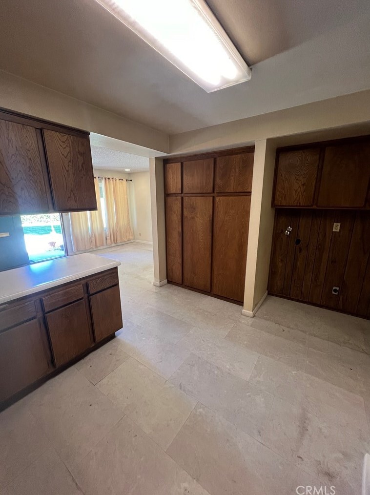 9908 Cedar St, Bellflower CA 90706-6910 exterior