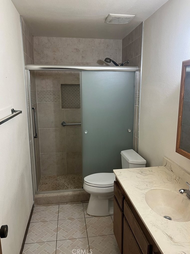 9908 Cedar St, Bellflower CA 90706-6910 exterior