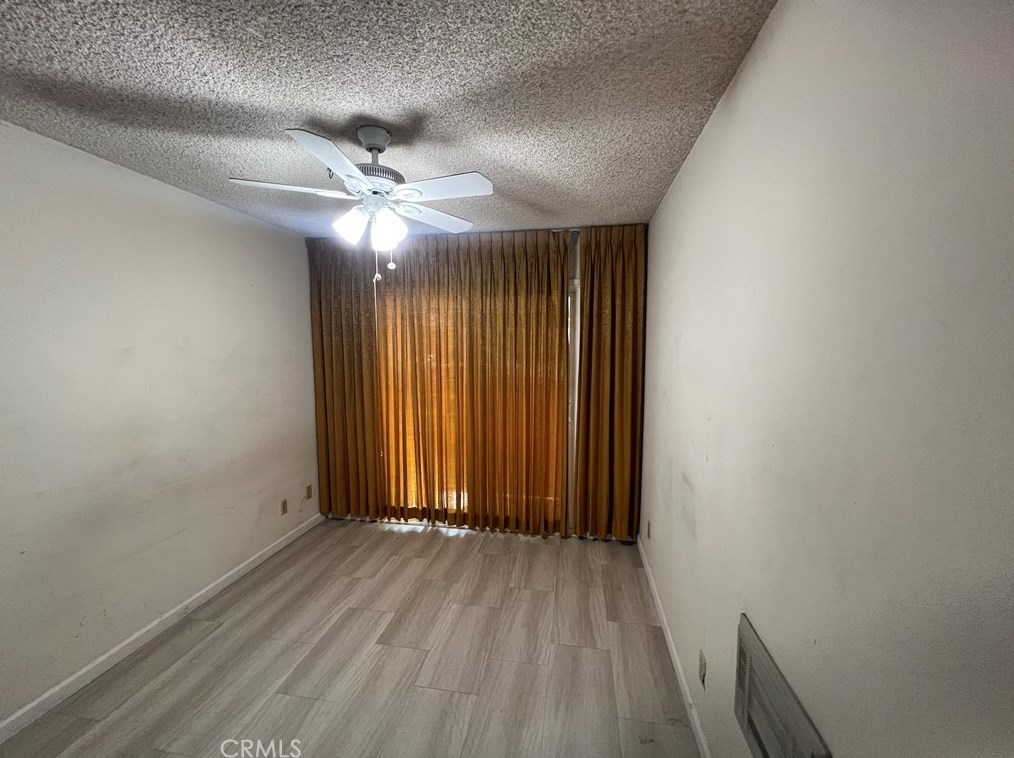 9908 Cedar St, Bellflower CA 90706-6910 exterior