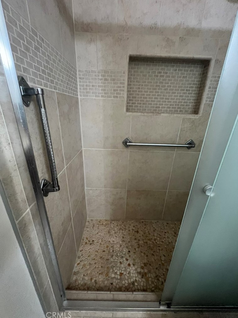 9908 Cedar St, Bellflower CA 90706-6910 exterior