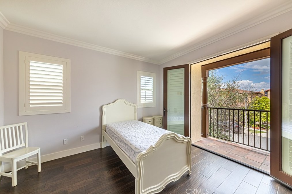 66 Gainsboro, Irvine CA  92620-2187 exterior