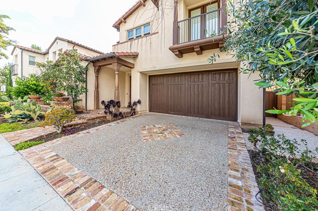66 Gainsboro, Irvine CA  92620-2187 exterior