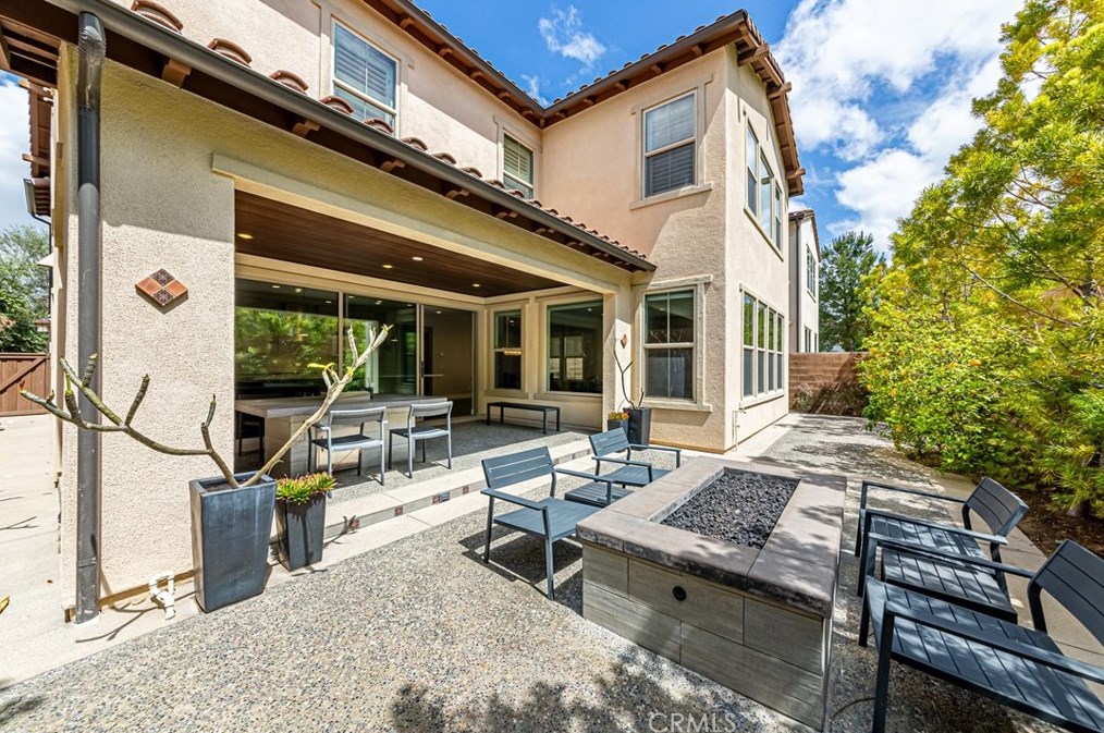 66 Gainsboro, Irvine CA  92620-2187 exterior