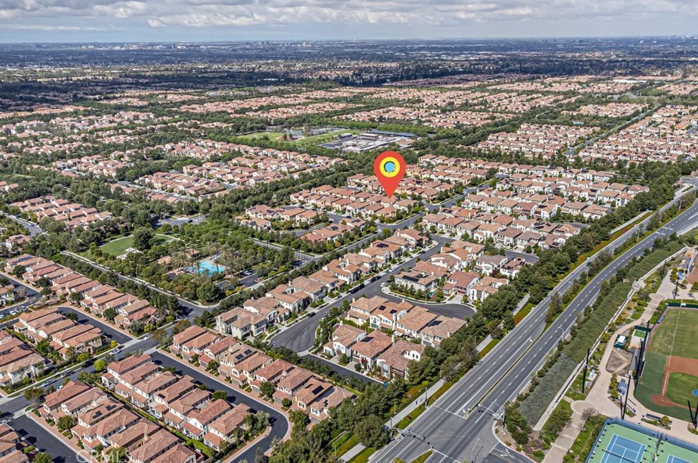 66 Gainsboro, Irvine CA  92620-2187 exterior