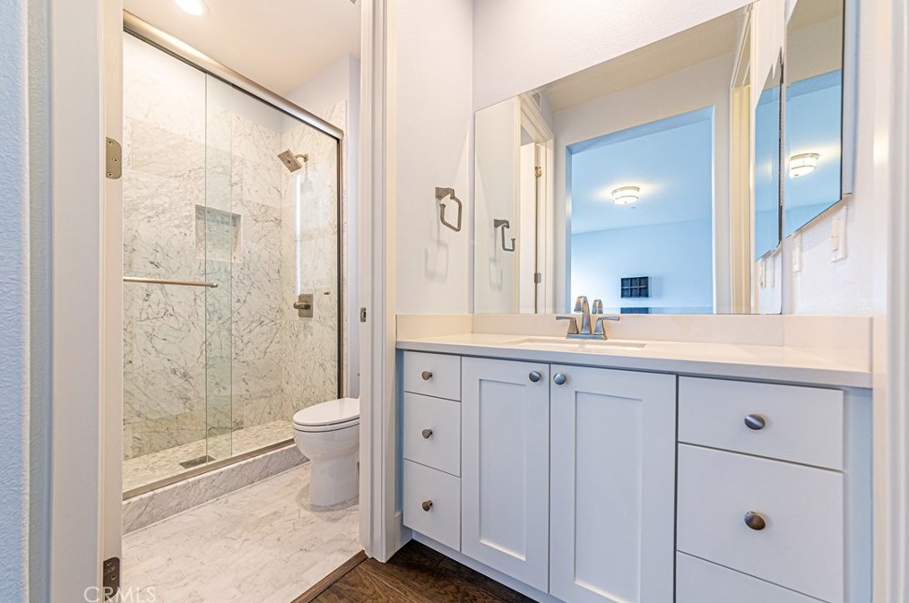 66 Gainsboro, Irvine CA  92620-2187 exterior