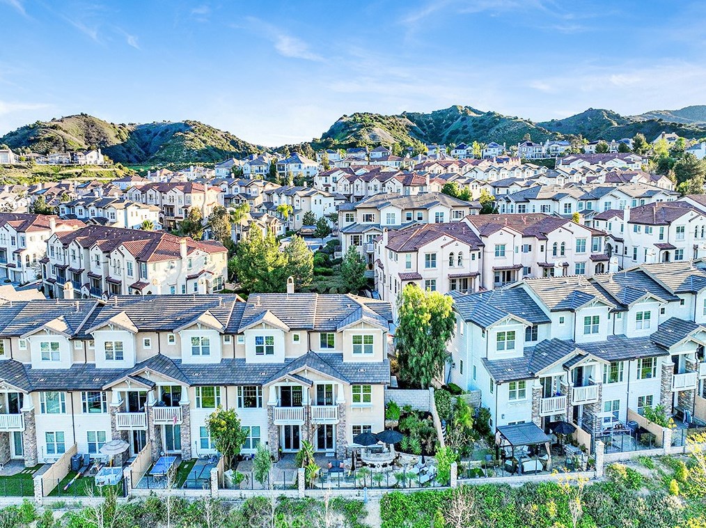 18646 Clubhouse Dr, Yorba Linda CA  92886-7057 exterior