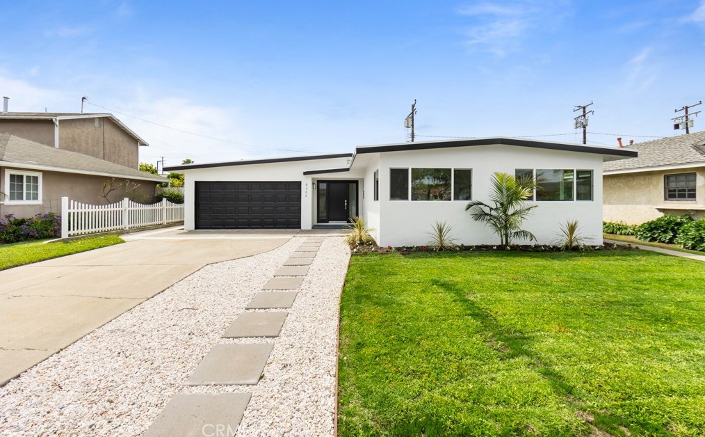 6302 Pageantry St, Long Beach, CA 90808-4047