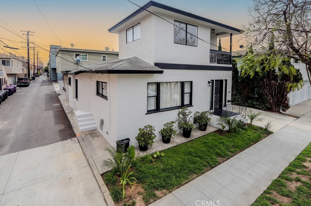 120 Esperanza Ave, Long Beach, CA 90802