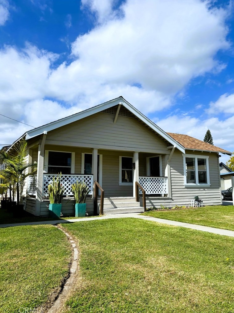 9841 Walnut St, Bellflower, CA 90706-5909