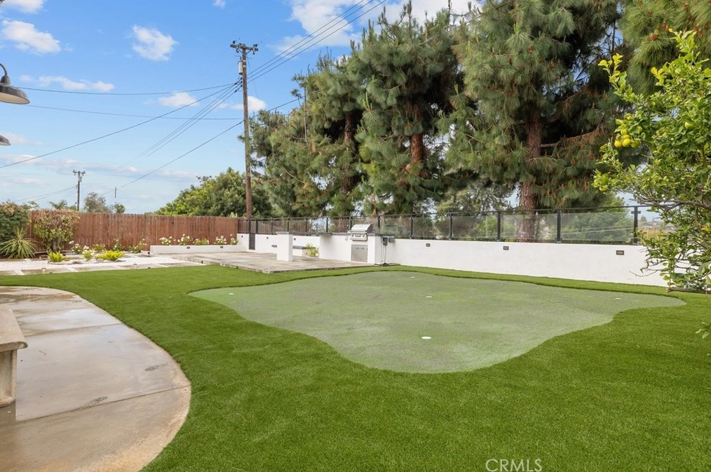 1025 Verona Dr, Fullerton CA  92835-3340 exterior