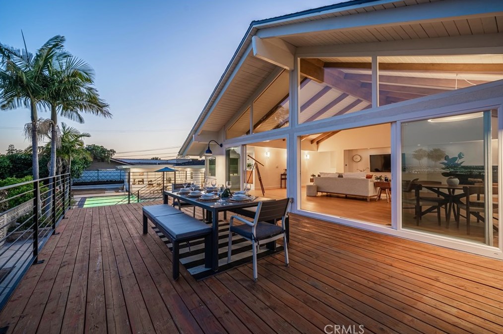 1611 Raymond Ave, Fullerton CA 92831-3820 exterior