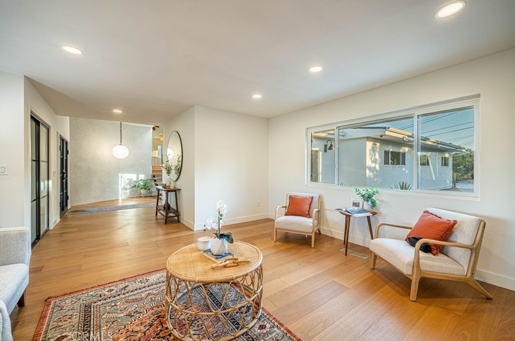 1611 Raymond Ave, Fullerton CA 92831-3820 exterior