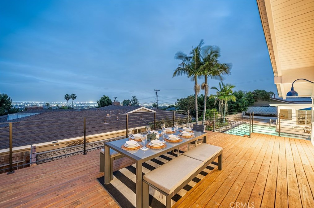 1611 Raymond Ave, Fullerton CA 92831-3820 exterior