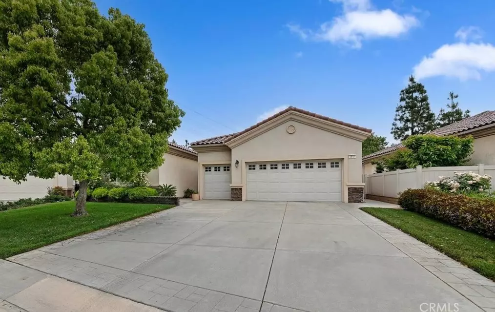 1592 Castle Pines Ln, Beaumont, CA 92223-8520
