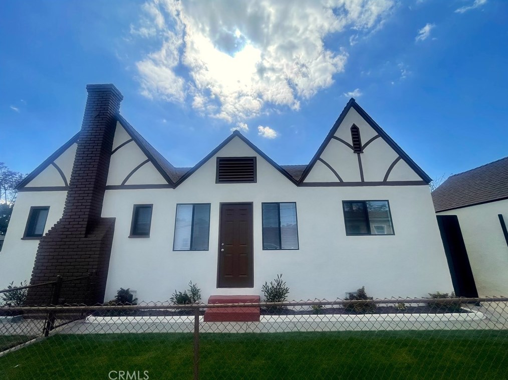 1915 64th St, Long Beach, CA 90805-2545