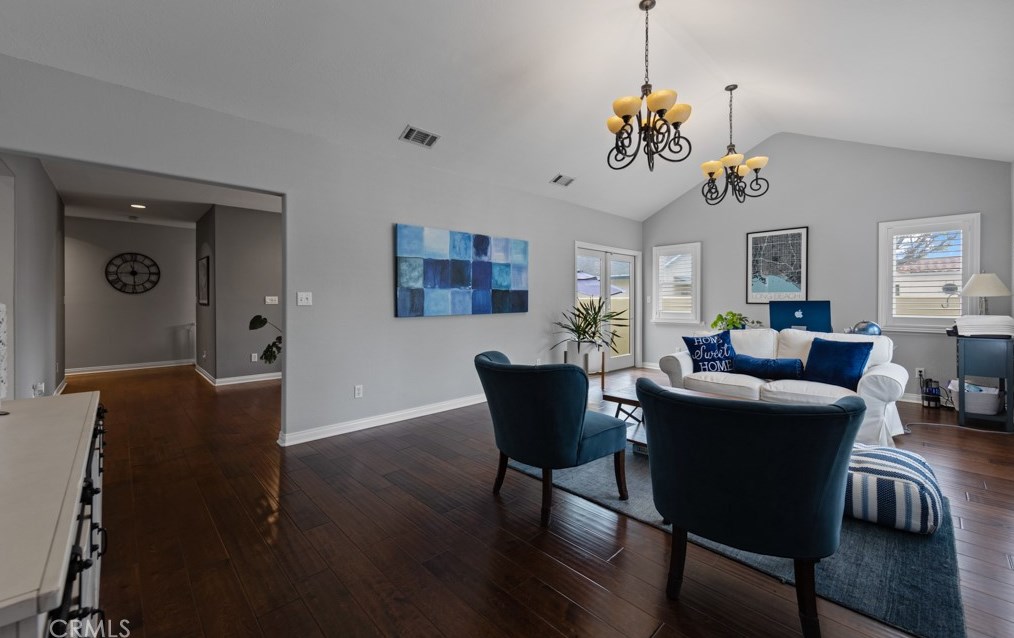 3644 Falcon Ave, Long Beach, CA 90807-4218