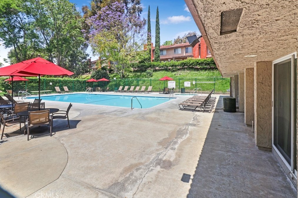 2510 Monterey Pl, Fullerton CA 92833-2031 exterior