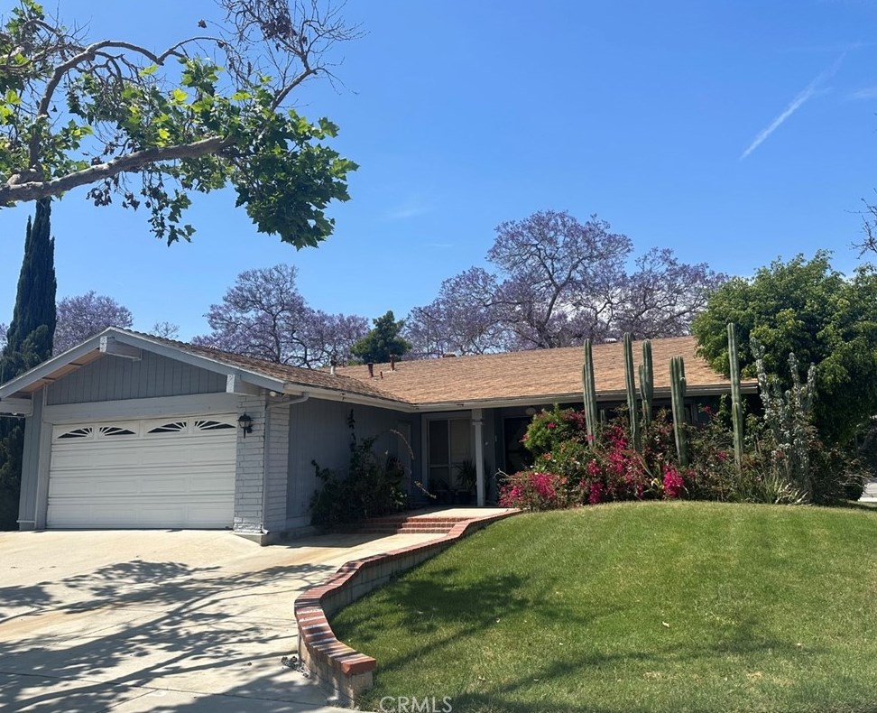 10723 La Jara St, Artesia, CA 90703-8028