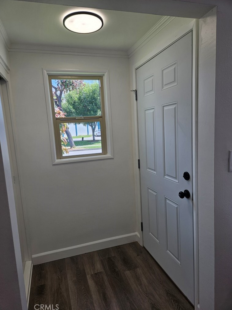 9667 Arthurdale St, Bellflower, CA 90706-2363