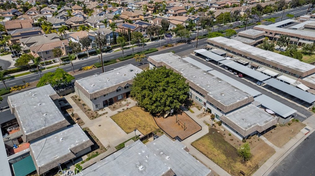 4721 Larwin Ave, Cypress CA  90630-3512 exterior