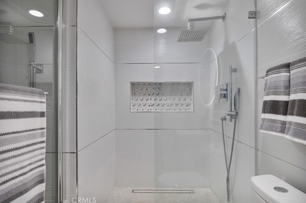 4721 Larwin Ave, Cypress CA  90630-3512 exterior