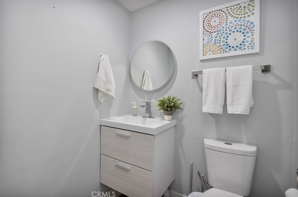 4721 Larwin Ave, Cypress CA  90630-3512 exterior